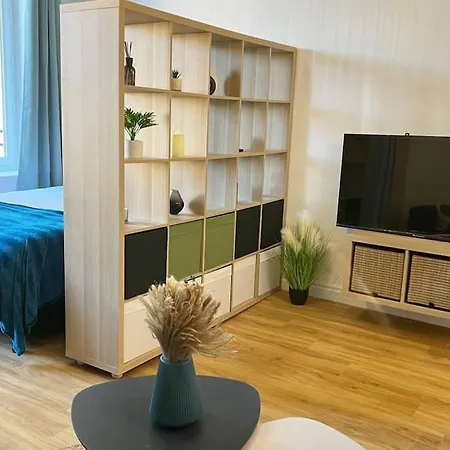 Apartment Agreable Refait A Neuf, Centre Historique Avignon